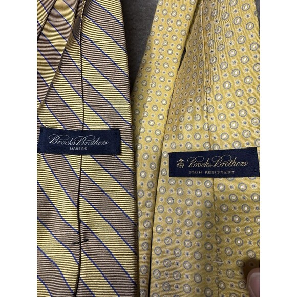 Brooks Brothers Tie Lot of 2: Repp Stripe,‎ Geometric Dots, Both Gold - Picture 2 of 9